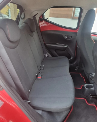 Toyota Aygo cena 33900 przebieg: 125960, rok produkcji 2017 z Przasnysz małe 379